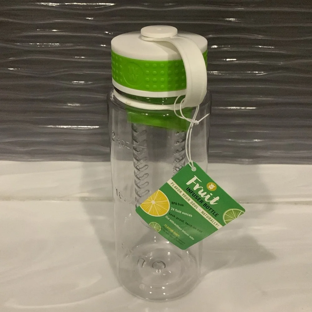 Fruit infuser Bottle NEW 24 Fl Oz BPA Free Leak Proof Twist cap Use Both Ways - Picture 2 of 7